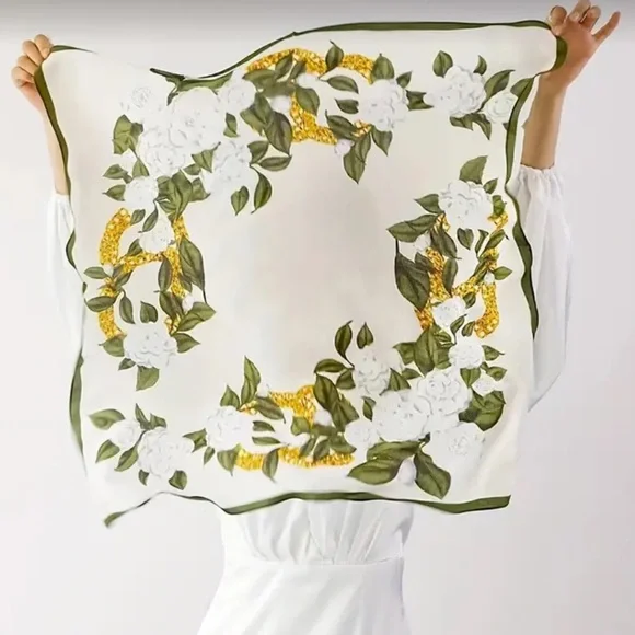 NEWT FLORAL SCARVE SATIN NECK. - Picture 8 of 9